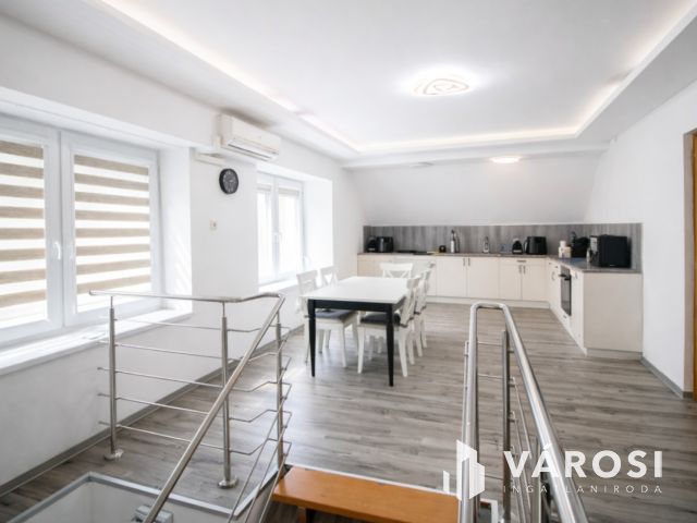 Modern családi otthon és vállalkozás Nagyszénáson
